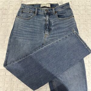American Eagle 90s straight ultra high rise jeans
